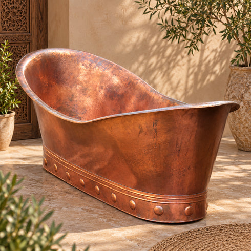 Handcrafted Vintage Freestanding Copper Bathtub with Smooth Finish