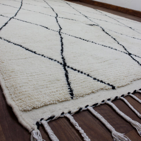 Moroccan Wool Rug, Black White Diamond Berber Rug, Handmade Beni Ourain Area Carpet, Boho Wool Rug