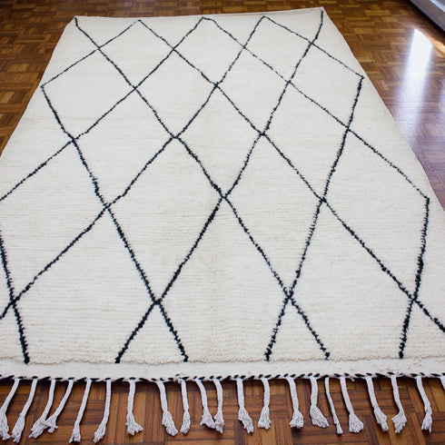 Moroccan Wool Rug, Black White Diamond Berber Rug, Handmade Beni Ourain Area Carpet, Boho Wool Rug