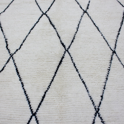 Moroccan Wool Rug, Black White Diamond Berber Rug, Handmade Beni Ourain Area Carpet, Boho Wool Rug
