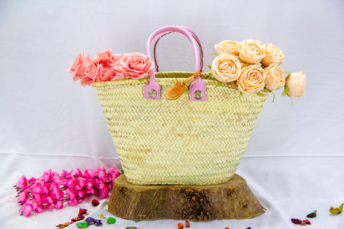 Customized Beach Basket purse for bride, Custom beach bag, gift for her, Girls Trip Bag Pompoms
