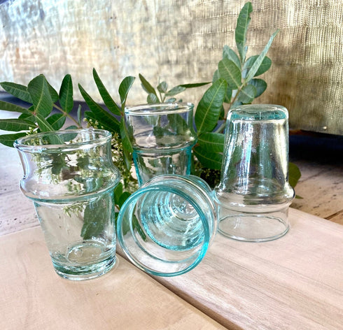 Lot of 3 puffed Beldi transparent glasses, tea glasses, coffee or water. Marrakech glasses, Moroccan glasses, decoration, table art