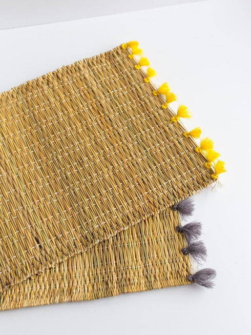 Tassel Placemat Set of 4, Handwoven Rattan Placemat, Natural Placemats, Boho Decor, Moroccan Decor, Vintage Tablemats, Rustic Placemats