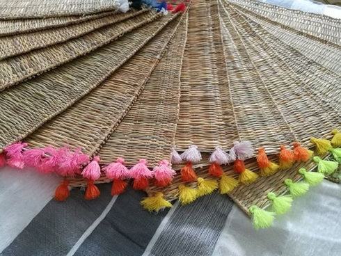 Tassel Placemat Set of 4, Handwoven Rattan Placemat, Natural Placemats, Boho Decor, Moroccan Decor, Vintage Tablemats, Rustic Placemats