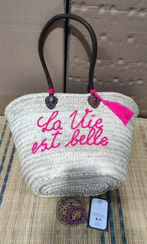 Customized straw bags Personalized WEDDING GUEST GIFT Monogrammed Bag Bridal Shower Bags - Custom Beach Bag - Straw Tote - Embroidered Bag